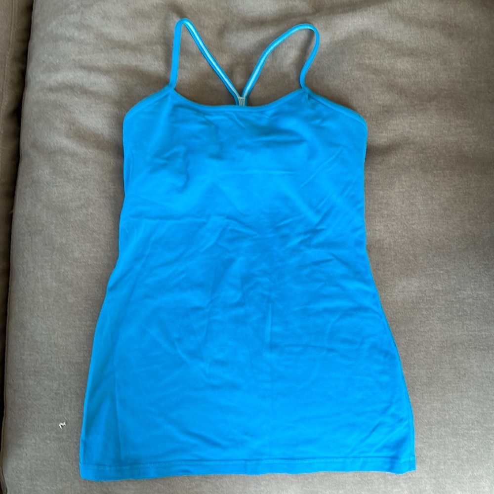 Lululemon racer back tank top size 6.